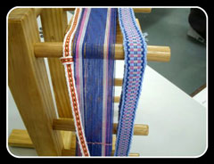 Inkle-loom-braiding-240